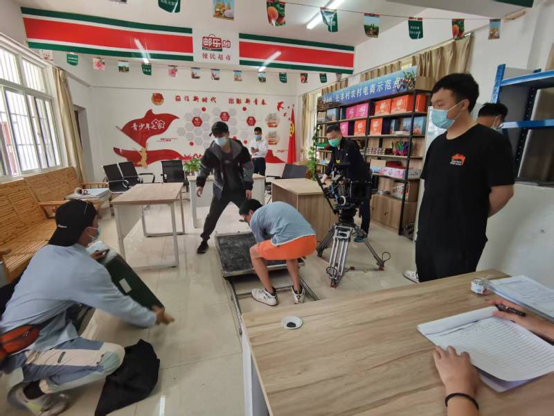 吴兴区广告片拍摄公司：极简主义践行者，少即是多的视觉哲学